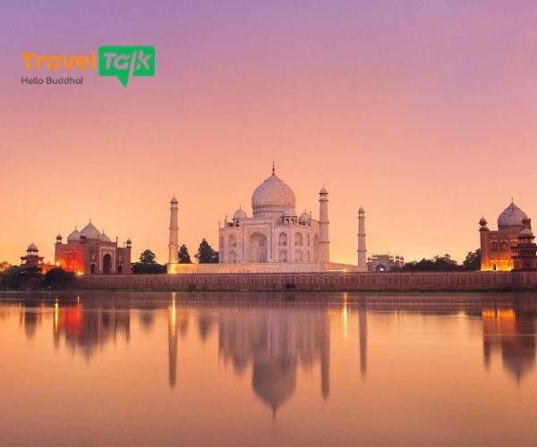 tourando's tweet image. Chơi gì ở Tam Giác Vàng để cảm nhận trọn Ấn Độ? Từ Taj Mahal lúc bình minh, Old Delhi, Hawa Mahal đến Amber Fort và ẩm thực bản địa, bài này gợi ý đủ điểm đáng thử.  traveltalk.vn/choi-gi-o-tam-… #TamGiacVang #AnDo #TravelTalk