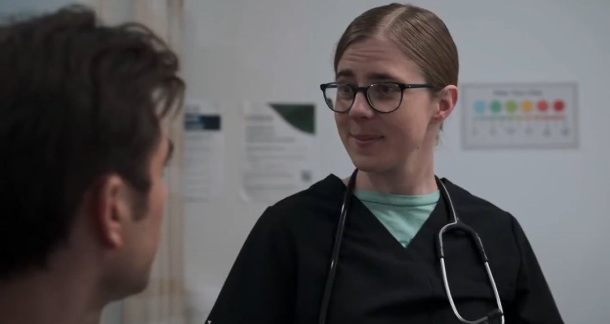 ilouvrep's tweet image. por favor lo DERRETIDA DE AMOR que está mel cuando langdon le dice que apague la luz para que becca esté cómoda