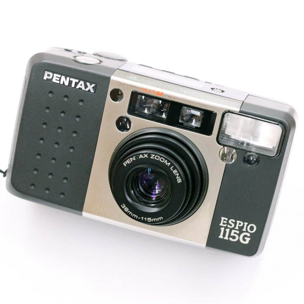 champcamera's tweet photo. PENTAX #ESPIO115G ¥22,000- by #青葉台 店
1990年発売のPENTAXのコンパクトカメラ「ESPIO 115G」
ボディの一部に金属素材を使用されており、高級感が漂います。
カンタン操作で扱えるので初めての #フィルムカメラ にもオススメです。
#田園都市線
https://t.co/6IkZ26UxVo https://t.co/KV3BudRaIi
