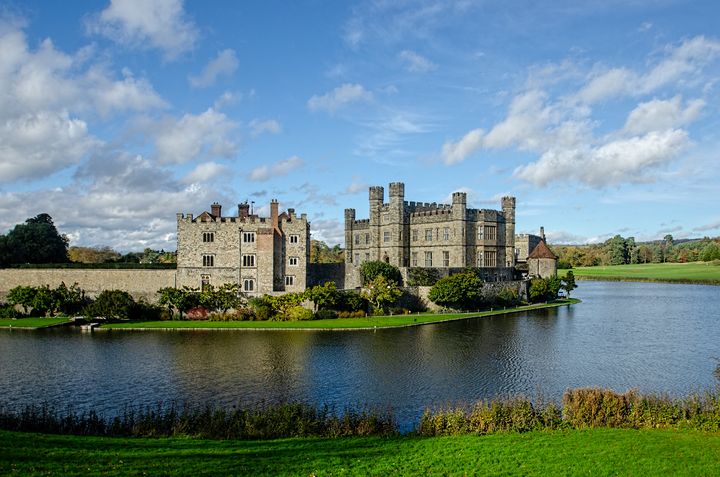 ChrisThaxter's tweet photo. Art of the Day! "Leeds Castle". Buy at: https://t.co/AvX3wv1KEm https://t.co/UtR62ITXvC