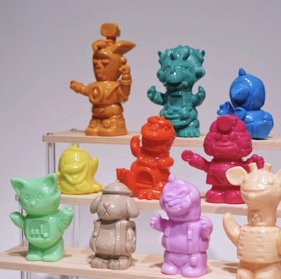 Otenkiya_sofubi's tweet photo. 【 NAGOYA TOY CARNIVAL 2026 】

🔆 会場限定販売

お天気屋の指人形：
🔸全10種、合計10色
🔸4種類の塗装シークレットバージョン✨近日公開✨

くじ引き形式なので、何が当たるかはお楽しみです .ᐟ.ᐟ.ᐟ
🔴🟠🟡🟢🔵🟣🟤⁉️

❚ 2026.3.15（SUN） OPEN 11:00～16:00
❚ VENUE：白龍ホール https://t.co/eO5Y8XVkW7