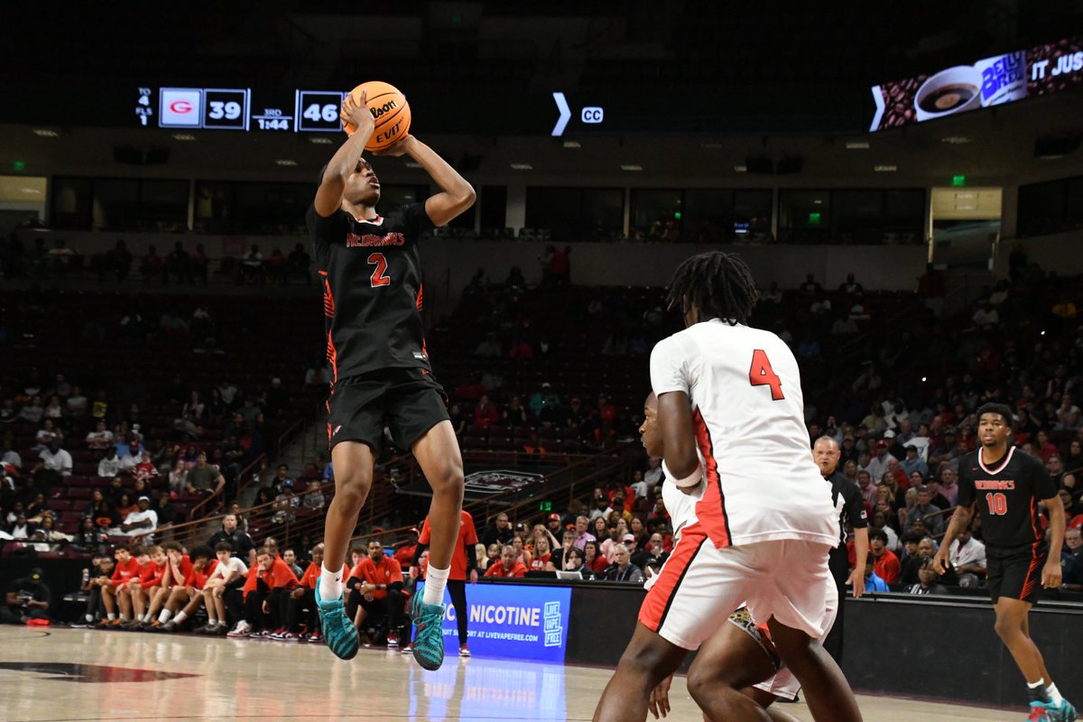 RichlandTwo's tweet photo. We enter the 4th!!
Westwood leads Greenville 48-39
#OneMoreQuarter #GoRedhawks #RichlandTwo https://t.co/OOcOjTlfPr