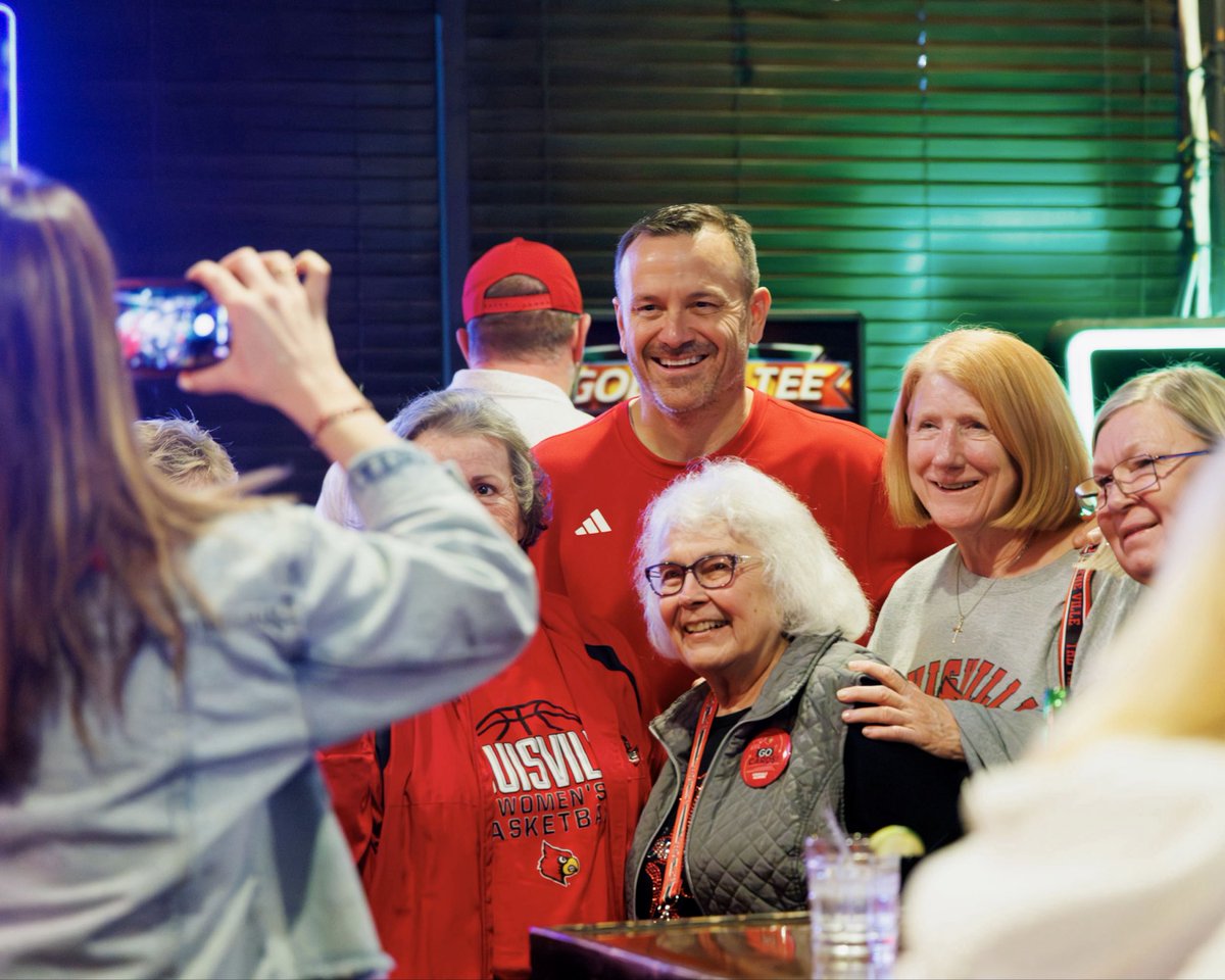 Louisville Athletics tweet media