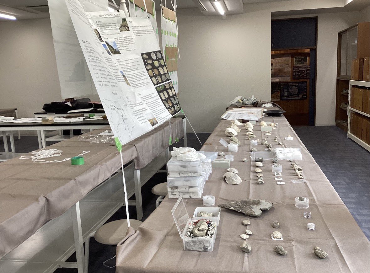 musashi_anniv's tweet photo. 《団体紹介:地学部》

地球が造った美しい地層や岩石の神秘。地質学の世界へようこそ。

 #武蔵記念祭  #武蔵104記念祭 https://t.co/Fh9QbgGm5a