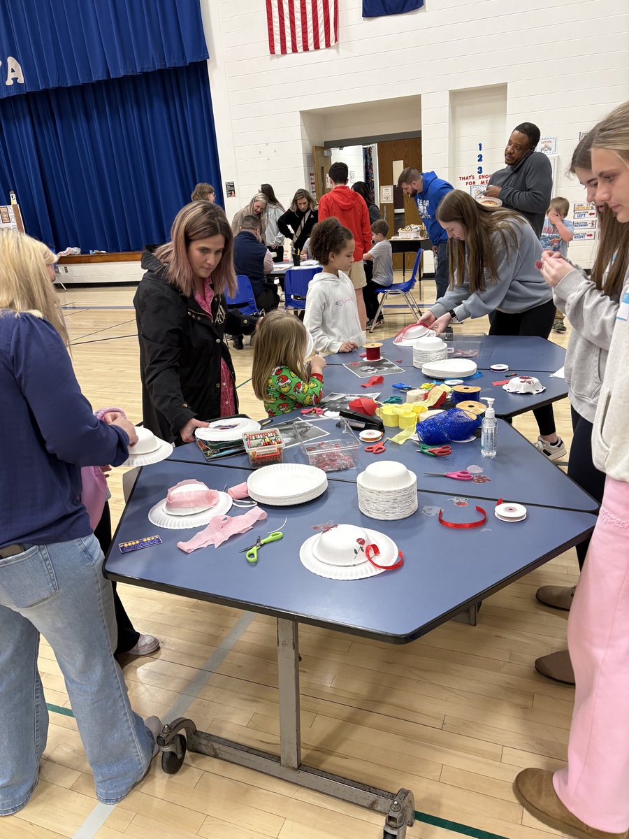 Megan Hoover tweet media