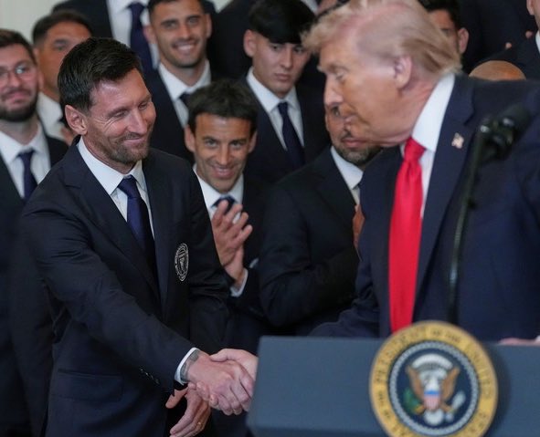Desadeltw's tweet photo. Somos muy privilegiados de tenerte, Ángel. https://t.co/JcsX387HoA