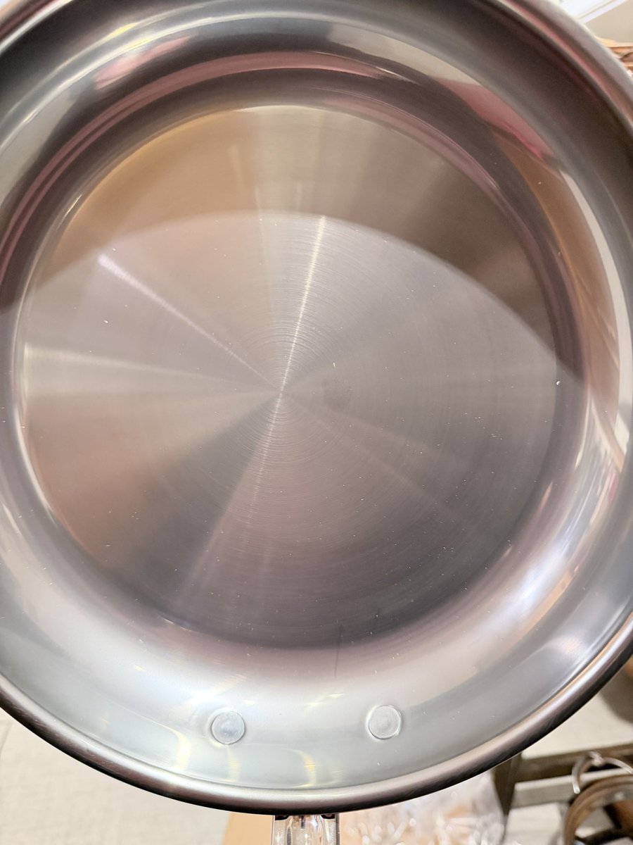 DemitriosF's tweet photo. New pan day 😍🥰. #hestan #nanobond https://t.co/MBSp3YJalM