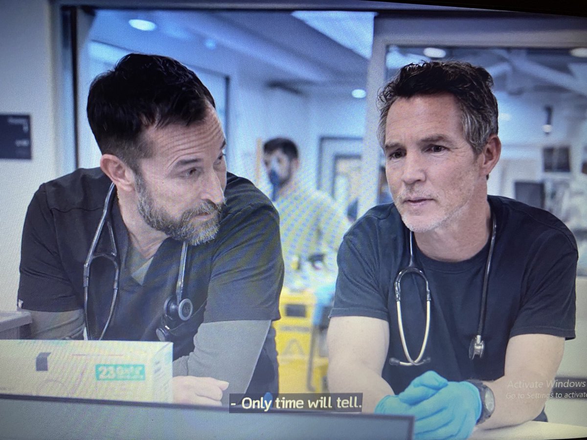 shortest_rose3's tweet photo. #rabbott CRUMBS
#ThePittSpoilers #thepitts2 https://t.co/gh5DKG8QaS