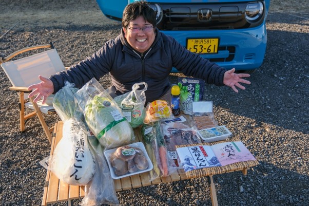 Honda_Access's tweet photo. ◤　　　　　　　　　　　◥
   🍲N-ONE e:で鍋⁉️🍲
◣　　　　　　　　　　 　◢

まだまだ寒い日が続くタムね～ʕㆆ_ㆆ ʔ❅
こんな日は、やっぱり鍋じゃない❓

ということで…
⚡電気自動車の電力で鍋に挑戦⚡

食材を求めて出発🥬🐟🥓
果たして無事に、そして美味しく、
鍋は完成するのか…？ʕΦωΦʔ https://t.co/GccvStge6P
