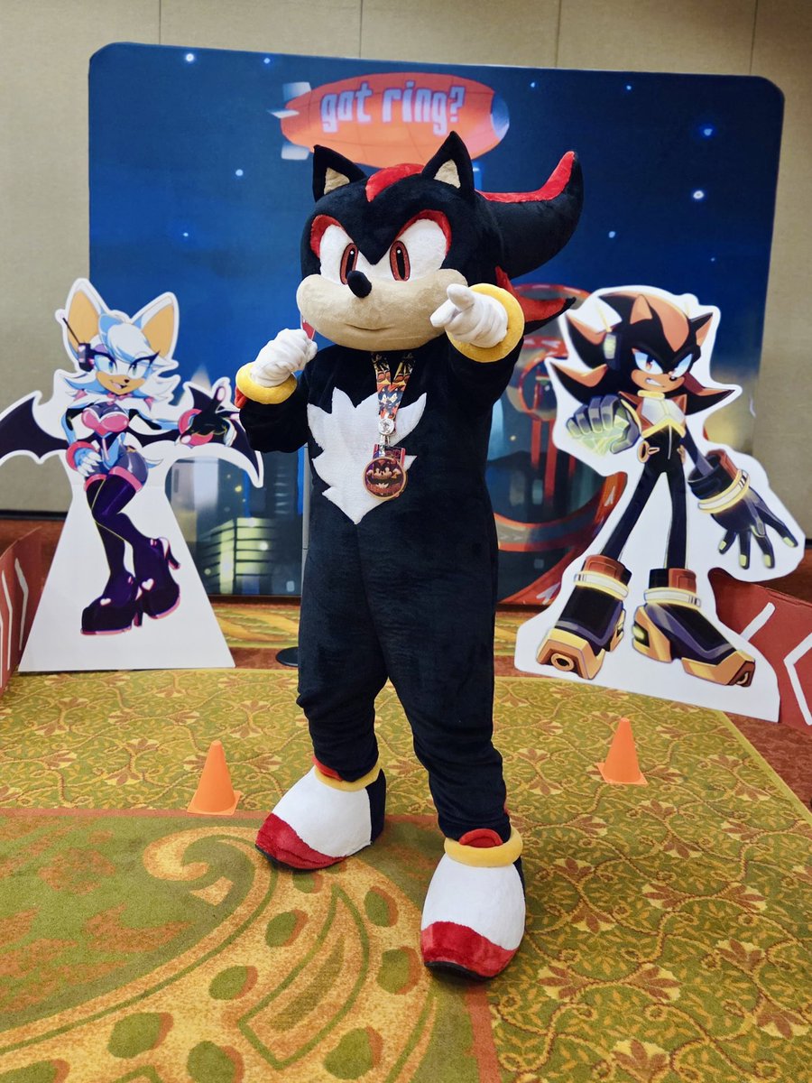 WHO am I gonna see at #TFF #TFF2026???? I’ll be rocking Esco of course as well as Shadow and MAYBE my lemur partial if I can finish her head in time! Locking in 😤