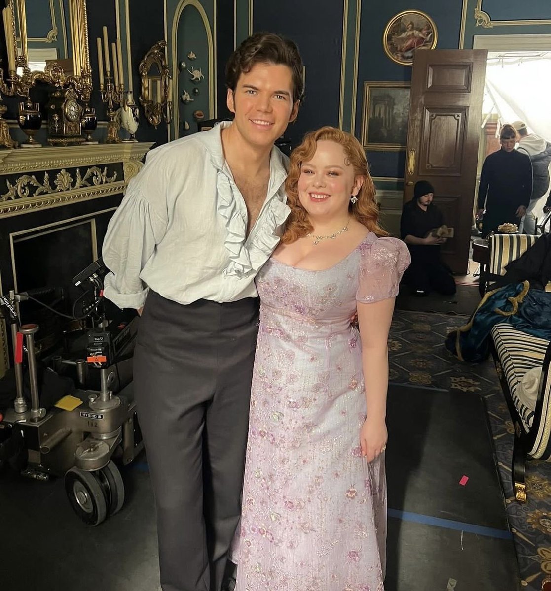 ˚࿔ nicole 𝜗𝜚˚. tweet media