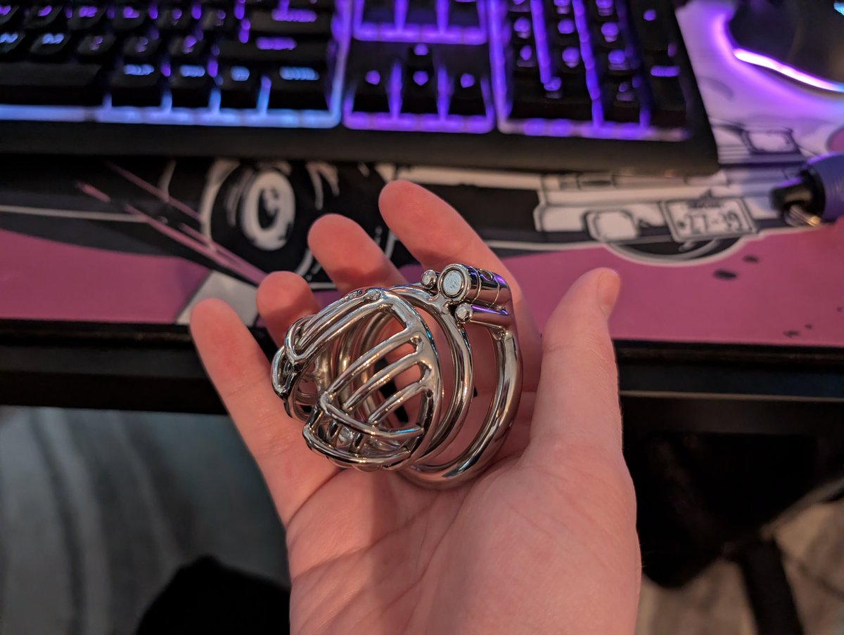 down bad 🔞 tweet media