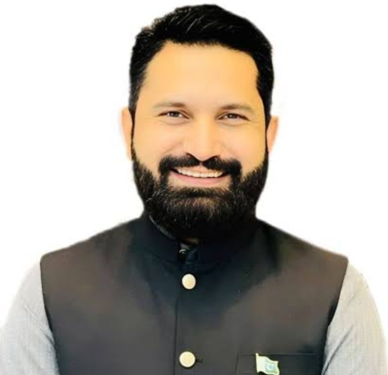 ہیلو مہر شرافت علی صاحب
عمران خان کی جان کو خطرہ ہے آپ کدھر گیڈر کی طرح چھپے ہویے ہیں
🚨🚨🚨🚨🚨🚨