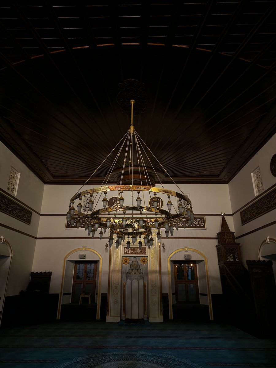 'Allah'ım! Yapmış olduğum ve yapacak olduğum, insanlardan gizlenerek yaptığım ve gizlenmeden alenen yaptığım bütün günahlarımı bağışla.' Amin.

(Buhârî, "Deavât", 60)
Hayırlı cumalar