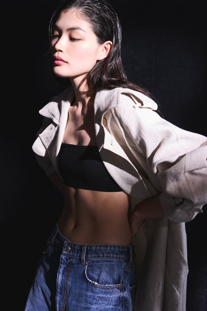 THEFASHIONPOST's tweet image. 『トレンチコートという選択。福士リナが映す、4つの女性像 vol.3』 
fashionpost.jp/fashion/370792

@maxmara 
@rinafukushi 

#マックスマーラ #MaxMara 
#福士リナ #RinaFukushi #pr