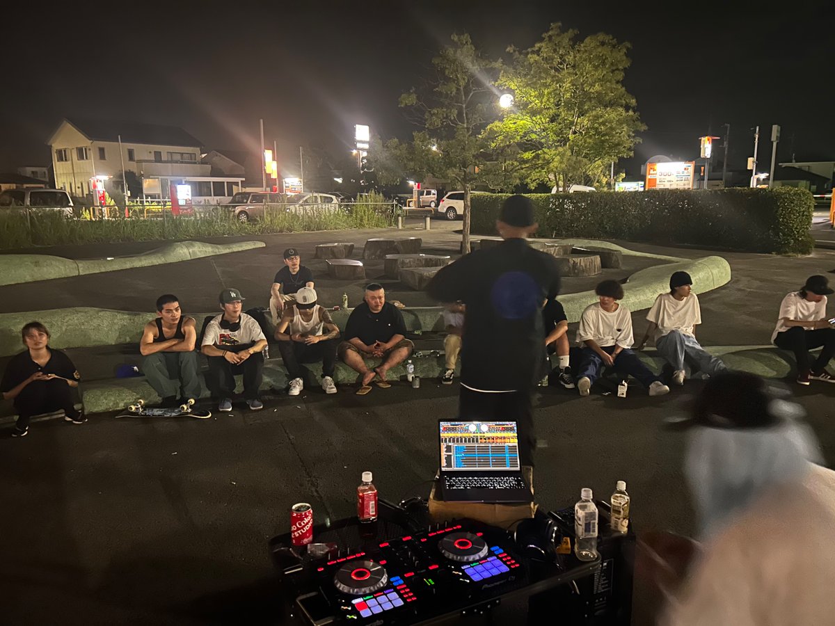 本日CIPHER開催！
3月6日(金)
20時~22時まで
八街駅北口にて

4周年Partyまで1ヶ月切りました！
今月は毎週やりますので是非八街CIPHERを体感しに来てください！
お待ちしております✨️

#HIPHOP #HipHop  #ラップ #日本語ラップ #ラップバトル #八街 #千葉 #サイファー  #八街サイファー