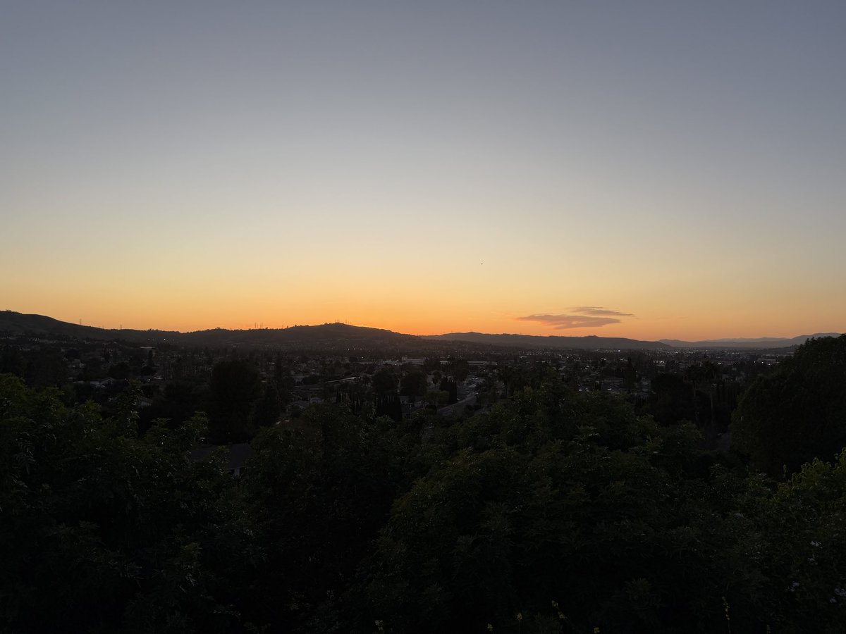 13579bcs's tweet photo. Tonight’s sunset Progression. Rowland Heights, CA https://t.co/N6jqKuwd9r via @YouTube
#sunset #sky https://t.co/OOt0gLrkUr