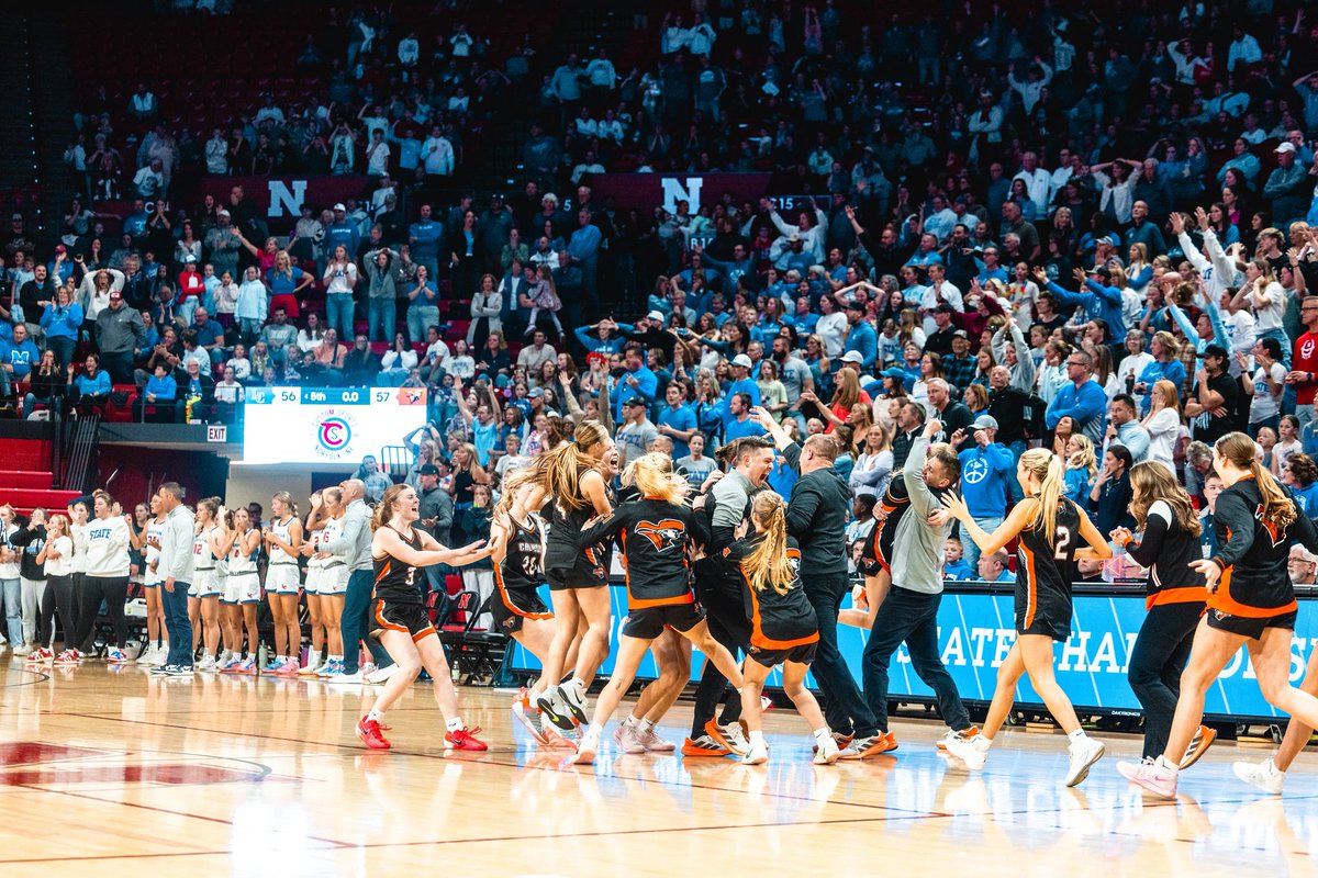 tony_chapman76's tweet photo. Cleanse your timeline with @GbbFort’s first state tournament win since 2005!! 

🫶🏻🫶🏻🏀🏀

📸: @danteboelhower 

#nebpreps https://t.co/jRIg5Crd4L