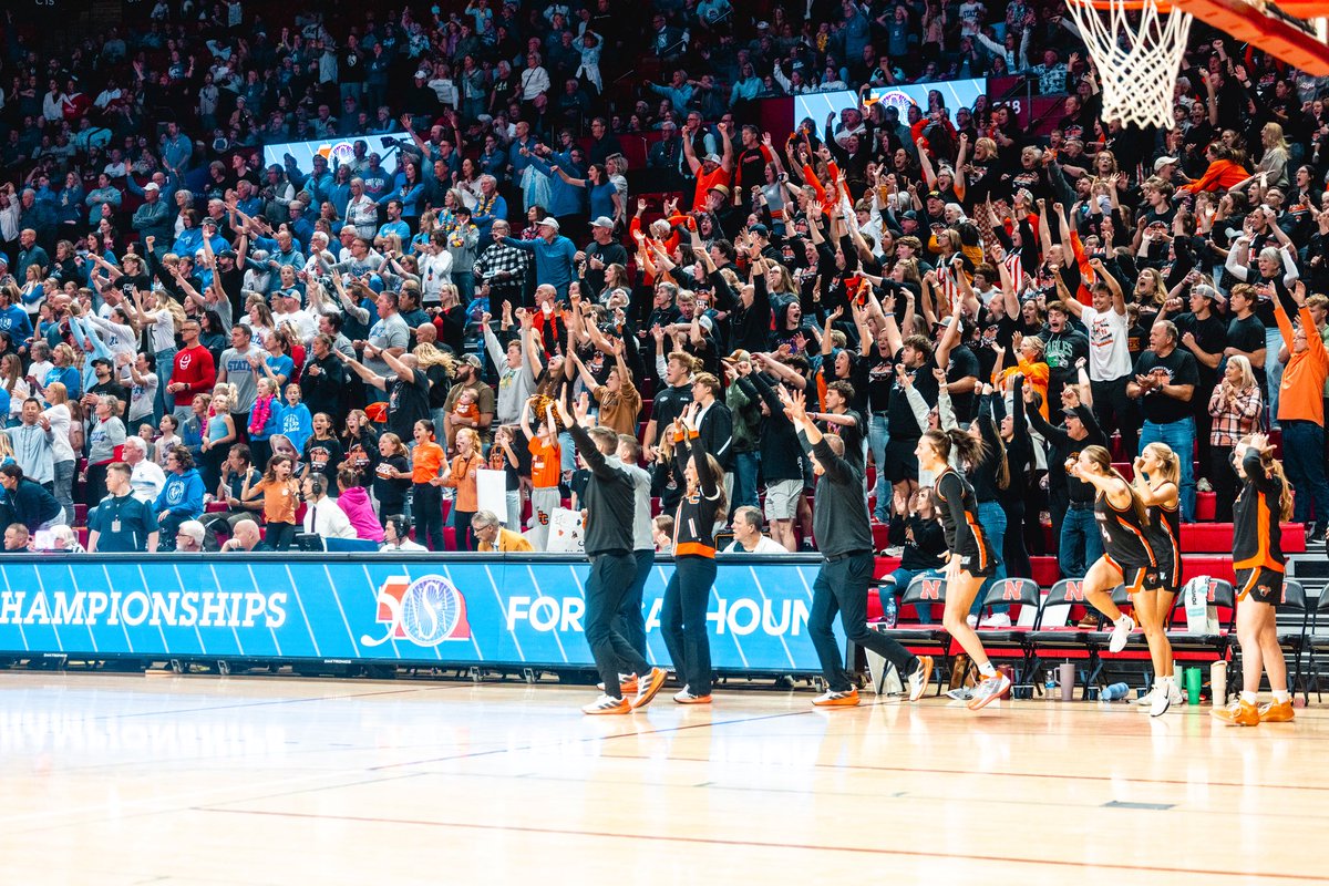 tony_chapman76's tweet photo. Cleanse your timeline with @GbbFort’s first state tournament win since 2005!! 

🫶🏻🫶🏻🏀🏀

📸: @danteboelhower 

#nebpreps https://t.co/jRIg5Crd4L