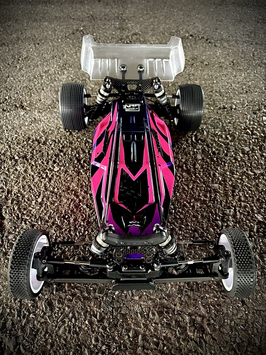 ak_m4's tweet photo. 2WDバギーをXRAY XB2 2026にしました。とても頑丈そうです💪 https://t.co/p7Ix3ahU8m