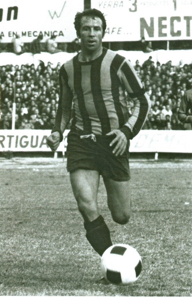 viejocasale's tweet image. Debut oficial en #Central de: Manuel #Giúdice (DT), Antonino #Spilinga, José Jorge #González, Jorge #Ainza, Enzo #Gennoni, Carlos #Griguol y Héctor #Pignani. 1ª División 1966. Fecha 1. 6/3/1966. #RosarioCentral 1 (Adolfo Bielli (p)) v. #RiverPlate 0. viejocasale.medium.com/si-timoteo-dir…