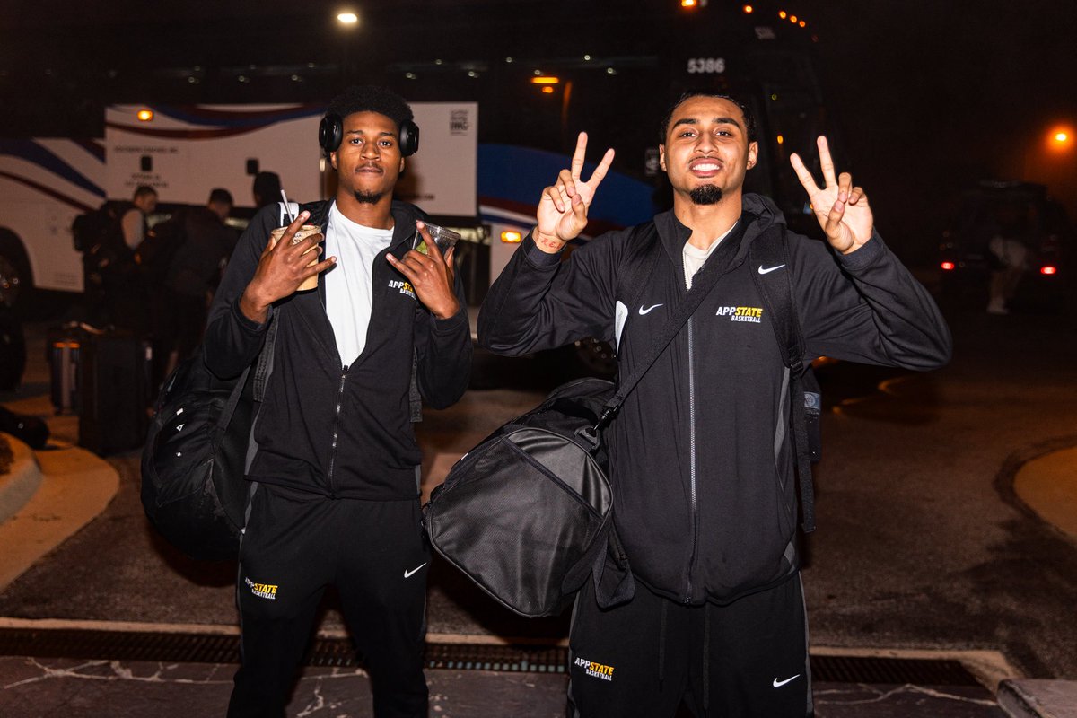 AppStateMBB's tweet photo. Pensacola, Fla. 📍

#TakeTheStairs https://t.co/8lFd0C6k8F