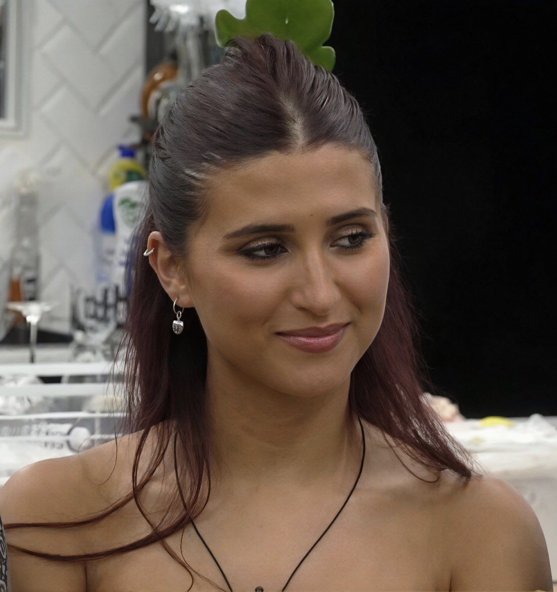 titicnation's tweet photo. Titi no se va! Si no queremos que sigan ganando plantas hegemónicas, es TOMY AL 9009. Recuerden que el voto es PLANTA, y hay que saber usarlo. 

#GranHermano https://t.co/v7vyPoxItm