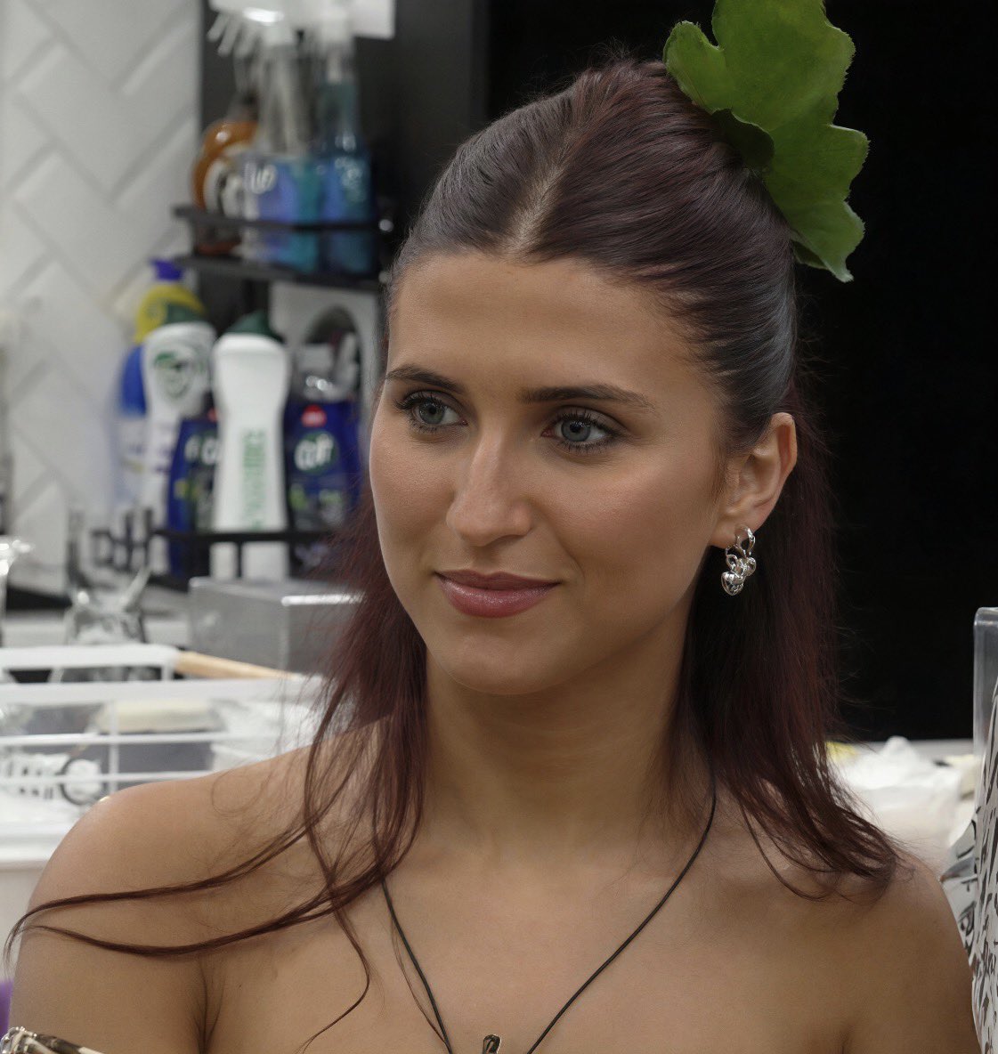titicnation's tweet photo. Titi no se va! Si no queremos que sigan ganando plantas hegemónicas, es TOMY AL 9009. Recuerden que el voto es PLANTA, y hay que saber usarlo. 

#GranHermano https://t.co/v7vyPoxItm