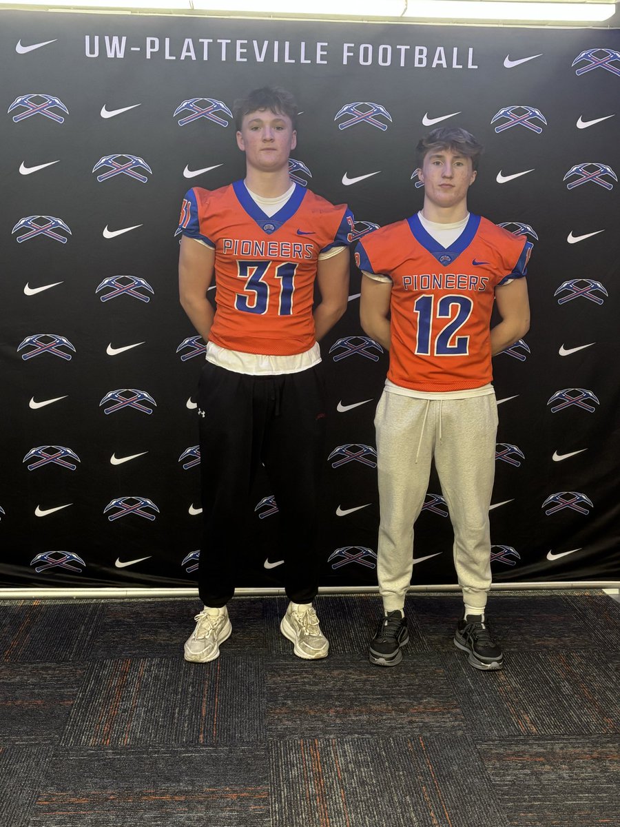 Wfcarstensen09's tweet photo. Had a great day hearing about @UWPlattFootball! Thank you to @CoachMikeUWPlat for inviting me out. I appreciate the conversations with @CoachBauder5 and Coach Bacon! 
@RichterJ_21 @iamydarb @MJ_NFLDraft @PrepRedzoneWI https://t.co/sHsemRL6VN
