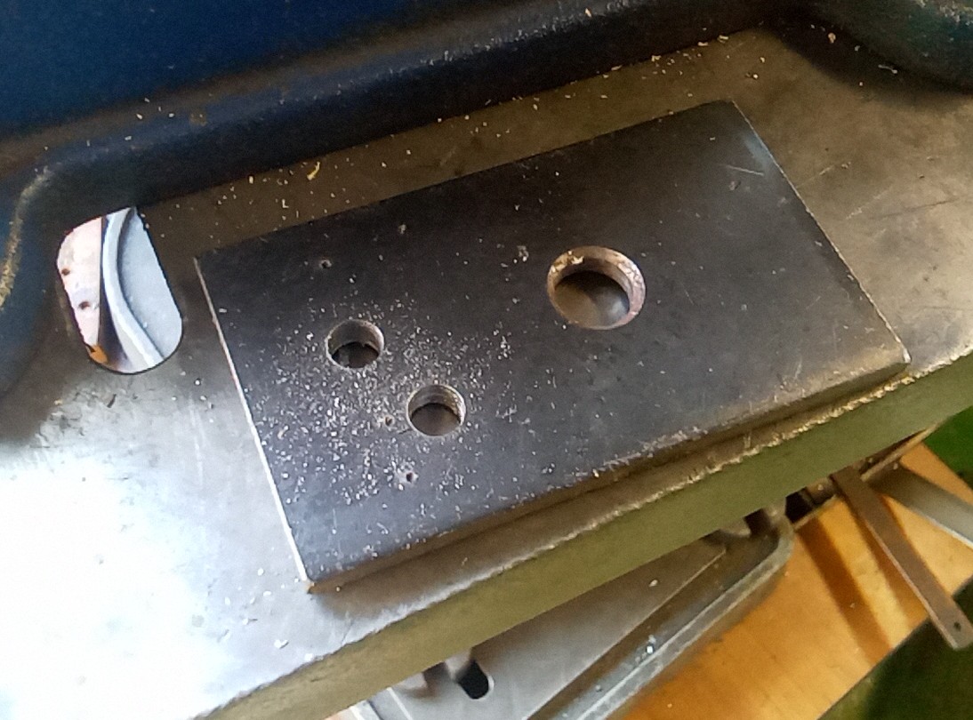 ngttechno's tweet image. 溶接科では鉄をくっつけるだけではなく、板に穴を開けたり削ったりといった作業も頻繁に行います🔩
高速で刃が回転する機械なので、怪我のないよう一層の注意が必要です😨

訓練の様子が分かるブログはこちら↓
techno.ac.jp/blog/lst/N

#welder #雇用保険 #新潟テクノスクール