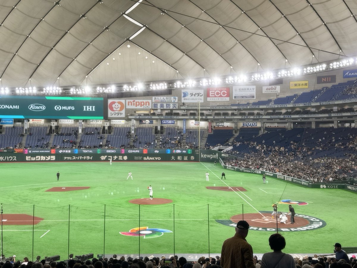 WBC 今大会は今週の公式練習からがっつり取材中。
今はチェコ🇨🇿ーオーストラリア🇦🇺戦。
メディアの対応と方式が他の競技と色々違ってていて面白い‥

#WorldBaseballClassic 
#侍ジャパン