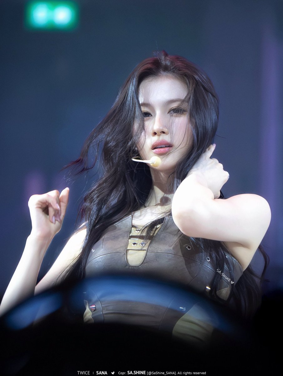 SANA (@sanabestglrl) on Twitter photo 