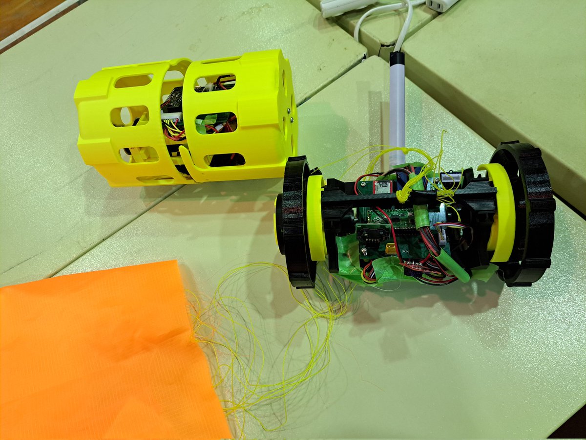 meijo_robot's tweet photo. 名城大学に合格された皆様、おめでとうございます!!
名城大学ロボット倶楽部は、
#種子島ロケットコンテスト (種コン)部門と #ROBOMASTER (ロボマス)部門の2部門で活動しています
一緒にロボットを作る仲間を募集してます!ぜひ、入部してください!
#春から名城 https://t.co/Jbu57sxLVa