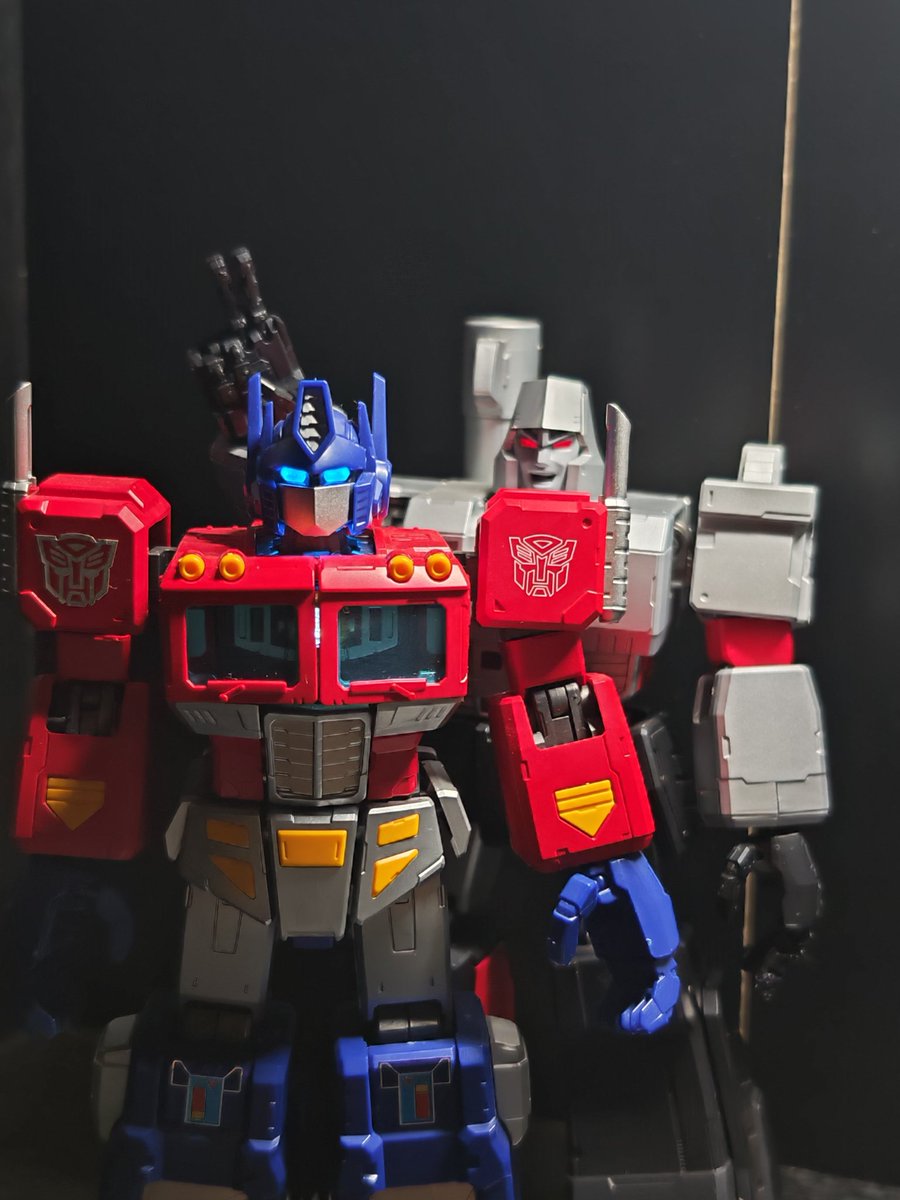 Alexander González tweet media