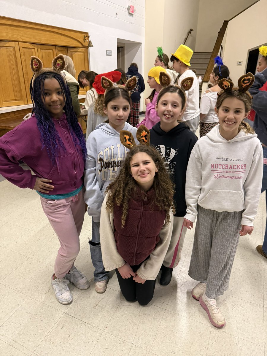 Vicki Krampf tweet media