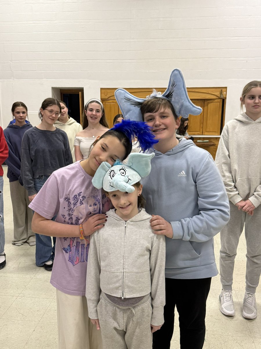 Vicki Krampf tweet media