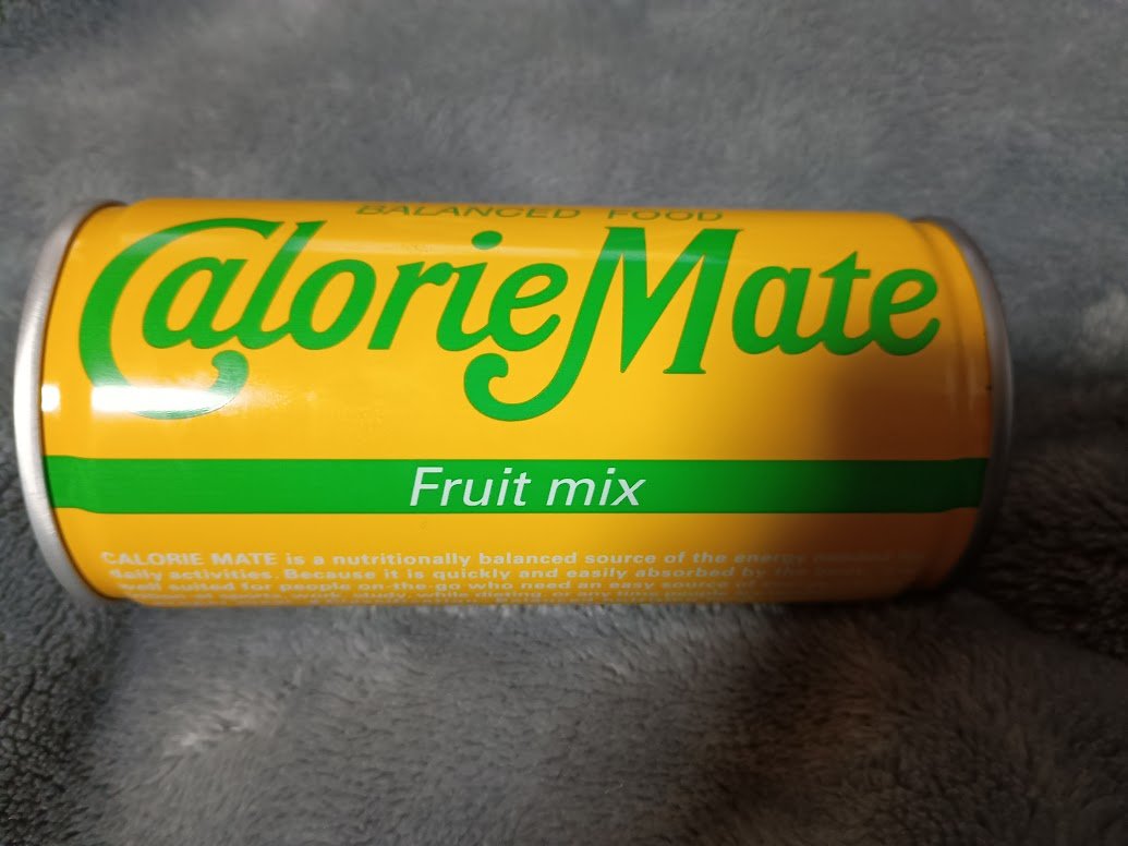 お昼ぅ🍚
差し入れで頂いたミニお好み焼きとカロリーメイト(飲むタイプ)を食す⭐(*'∀`*)b 