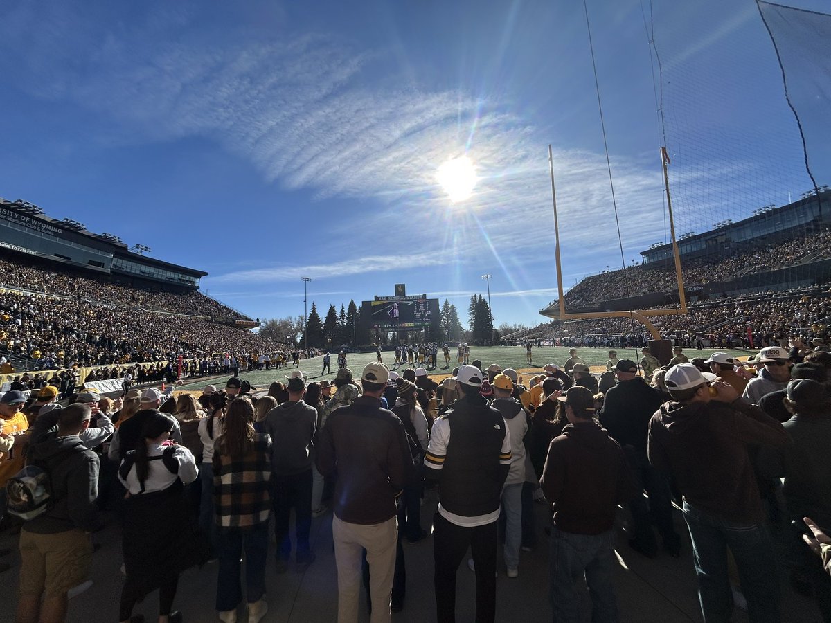 DouglasTrace's tweet photo. @WCCSG_ @wyo_football @BarstoolUWYO @SSN_WYO @FakeWYOSports 10.. thank you https://t.co/XLcStQjb53