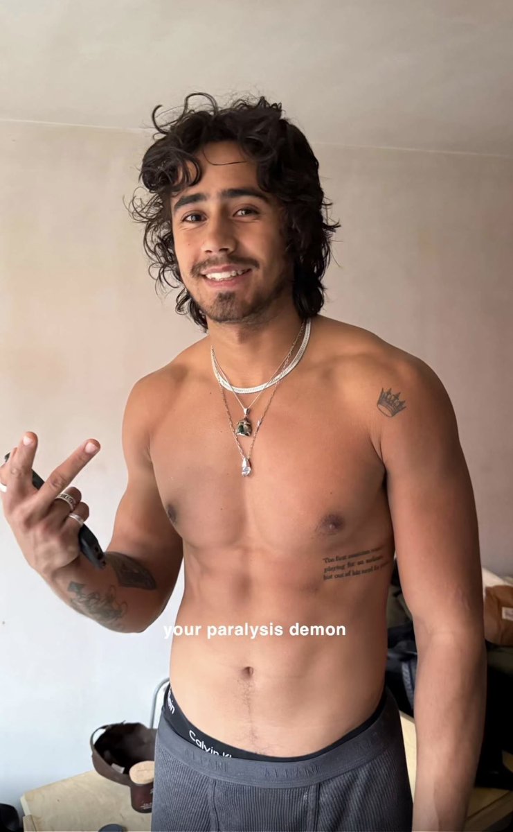 Celeb & Armpit Gooner 🥴 tweet media