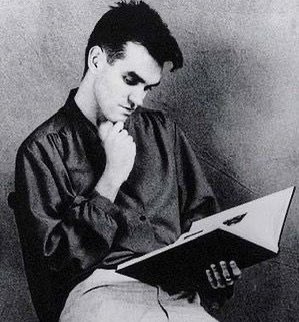 evilmorrissey's tweet photo. Texting the situationship for a situation https://t.co/xtXxFSXMXJ