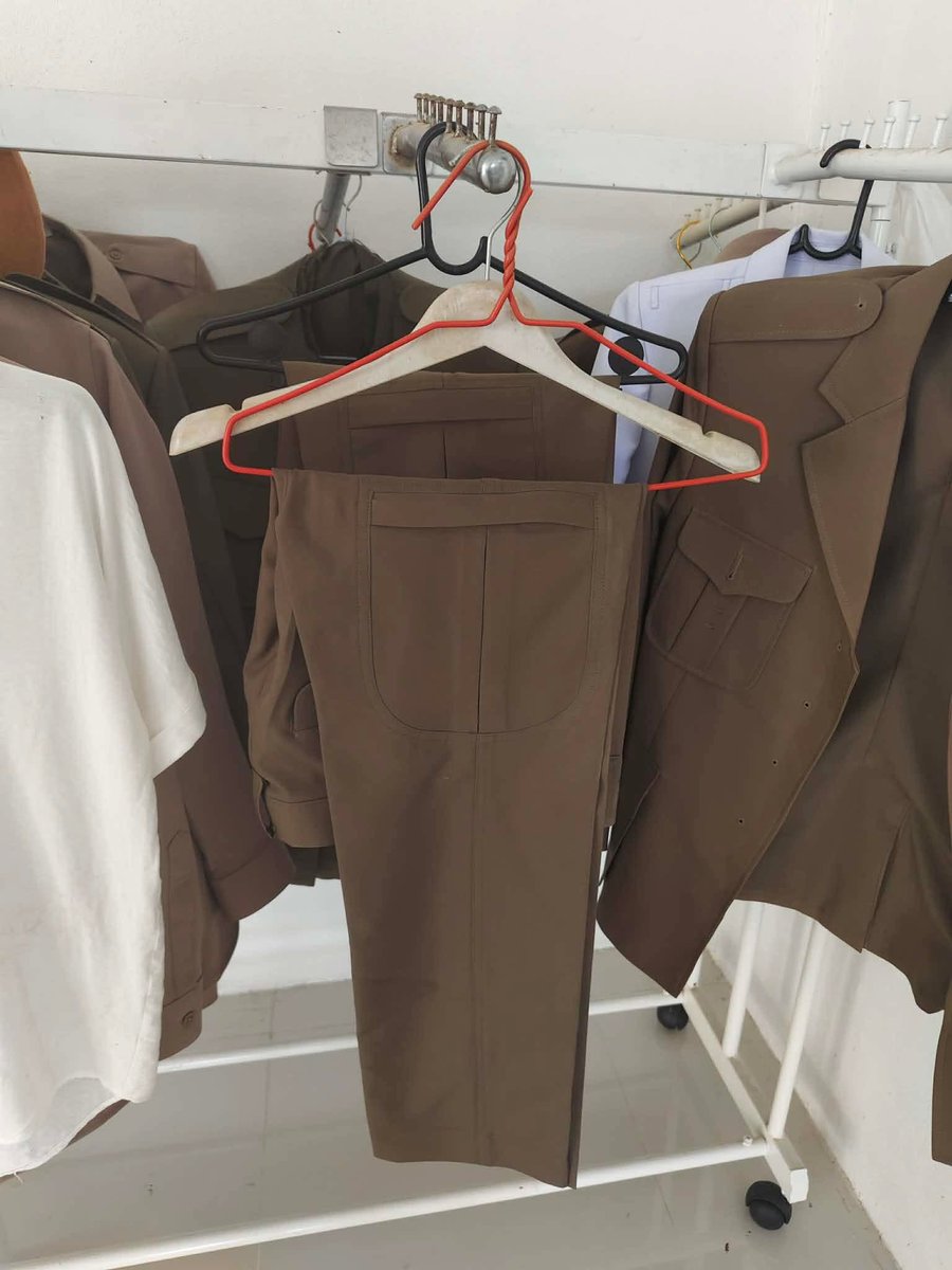 G.Uniform tweet media