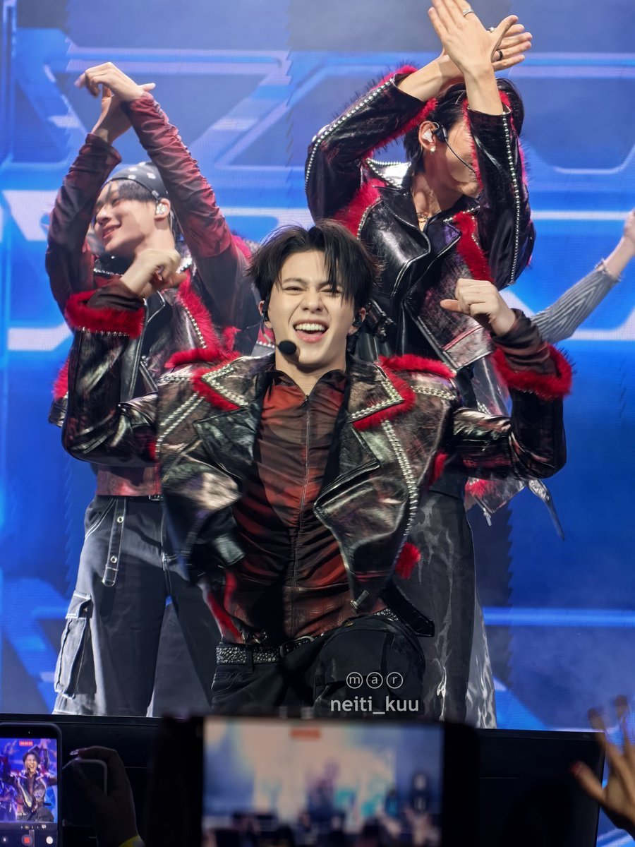 ploygoodluck's tweet photo. จะคำรามแล้วน้าาาาาา 
 #LYKNTOURxMEXICOCITY 
#LYKN #williamjkp https://t.co/4bKw94ceOw