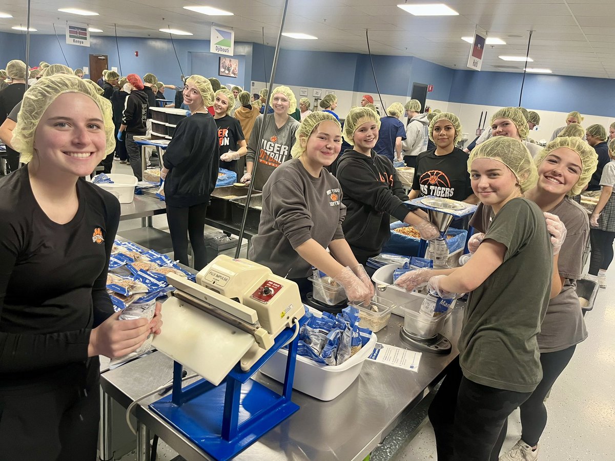 WWS Tiger Softball tweet media