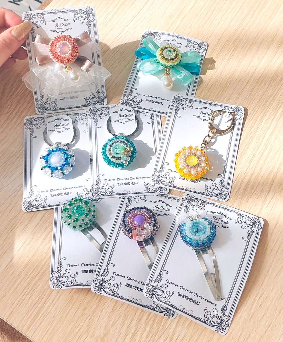 AnCo24315's tweet photo. 3月8日にあります対面販売イベント🎪
急遽追加で作品を作りました！

当日は晴れるようなので嬉しいです♪

皆様とお会いできる時を楽しみにお待ちしております(*´꒳`*)

詳細はこちらから↓
https://t.co/ytz0nMR5oi

#イベント出展　#切り絵 #ビーズ刺繍 https://t.co/HDoWOeniBr