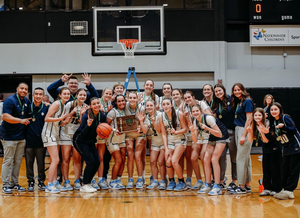 BlueAcesBball's tweet photo. After tonight’s 36-35 OT Loss, the Aces finish their season 23-3. Licking County League and District champs 6 years in a row. 
Seniors and captains Sophia Hall and Delaney Varrasso finish their careers at Granville but have left behind a standard for all Future Aces to follow  ♥️ https://t.co/qBWUbP5pyv