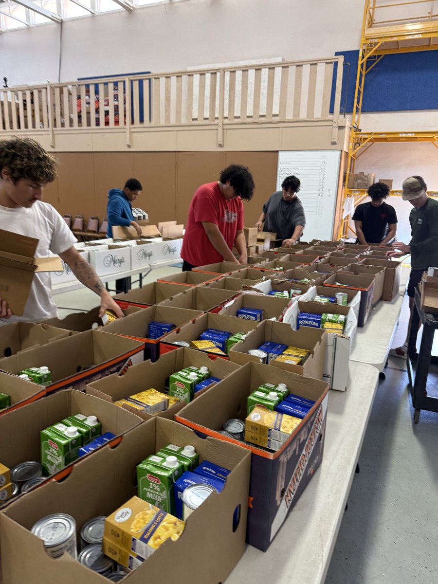 Justin Berna tweet media