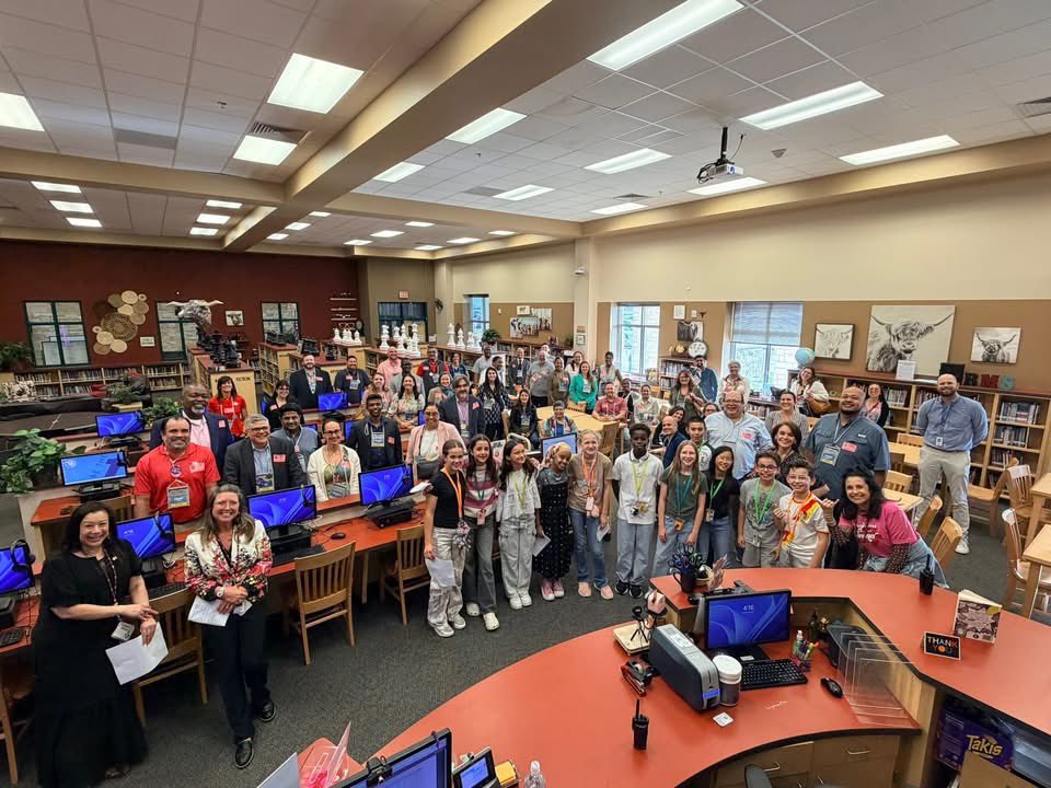 Polly Ryon Middle School tweet media