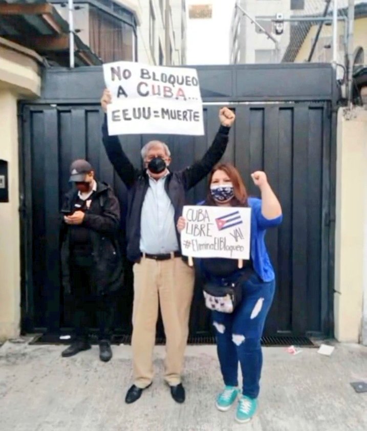NatalyYunda's tweet photo. @DiazCanelB @DanielNoboaOk no representa el sentir del pueblo ecuatoriano, con sus acciones lo único que hace, es demostrarnos que estamos del lado correcto de la historia...✊🏻
#CubaLibre #NoUsa #NoBoa
#PorLaPatriaGrande. https://t.co/eoSYiMkzlO