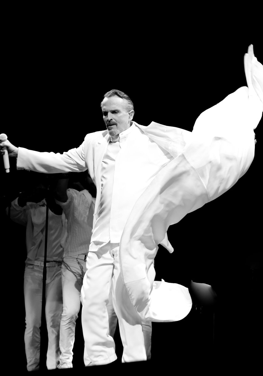 Miguel Bosé tweet media