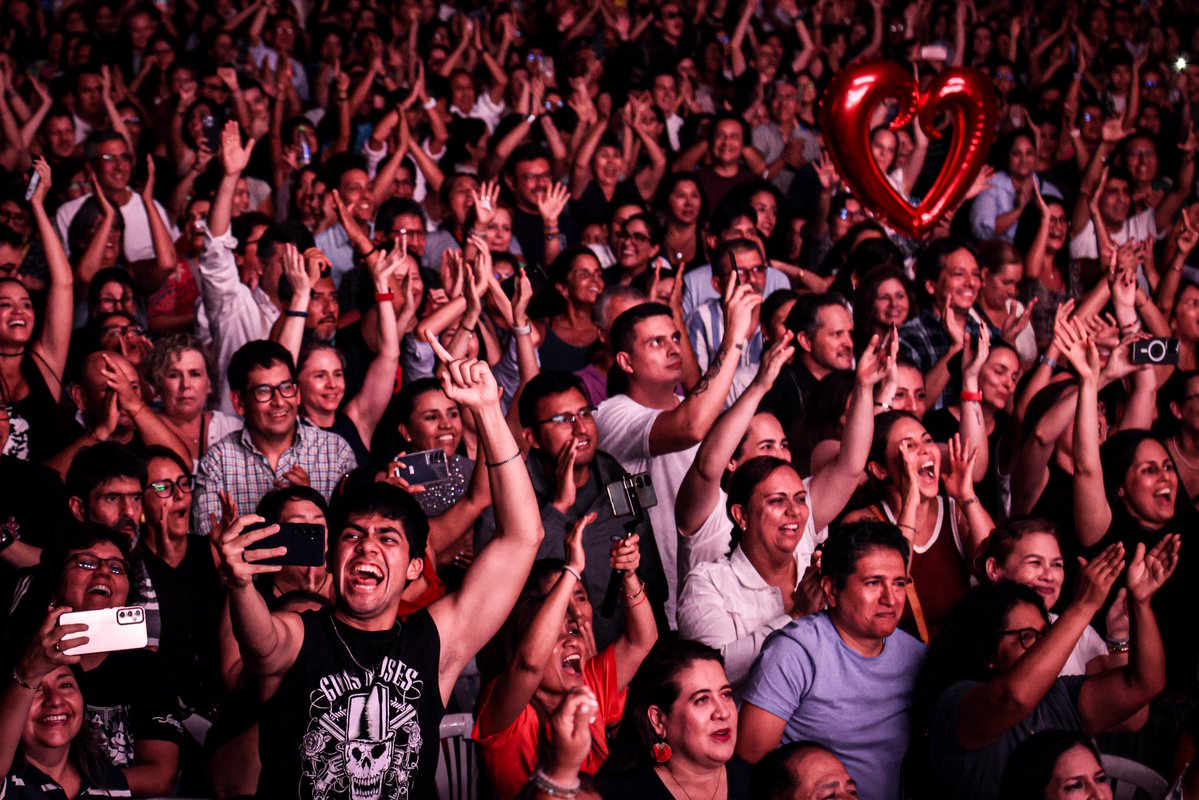 Miguel Bosé tweet media